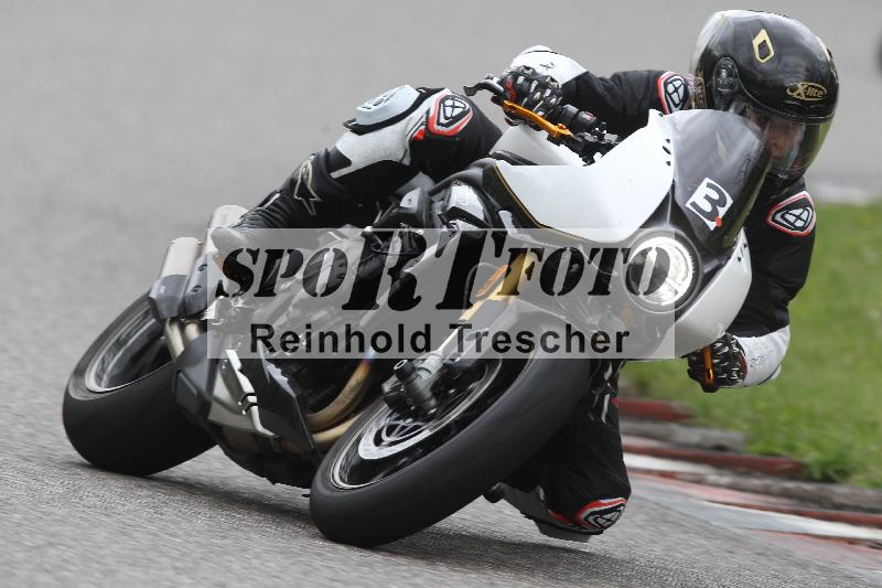 /Archiv-2025/10 23.04.2025 Cornu Master School ADR/rot-rouge/3